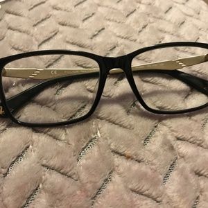 Police designers glasses